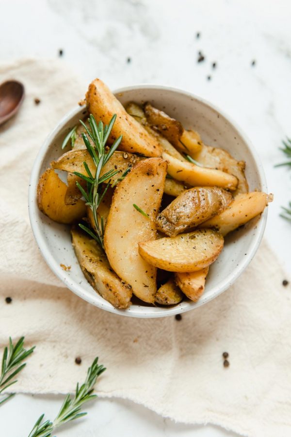 potato wedges with garlic + rosemary